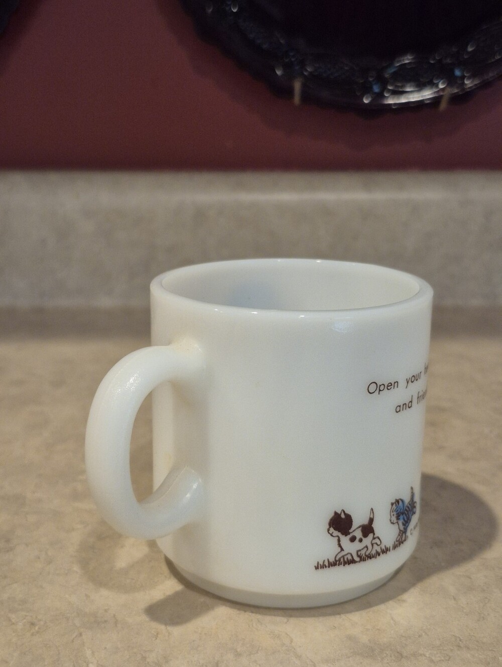 Vintage Holly Hobbie Milk Glass Mug with Blue Sunbonnet Girl and Cats 1972 - Picture 4 of 9